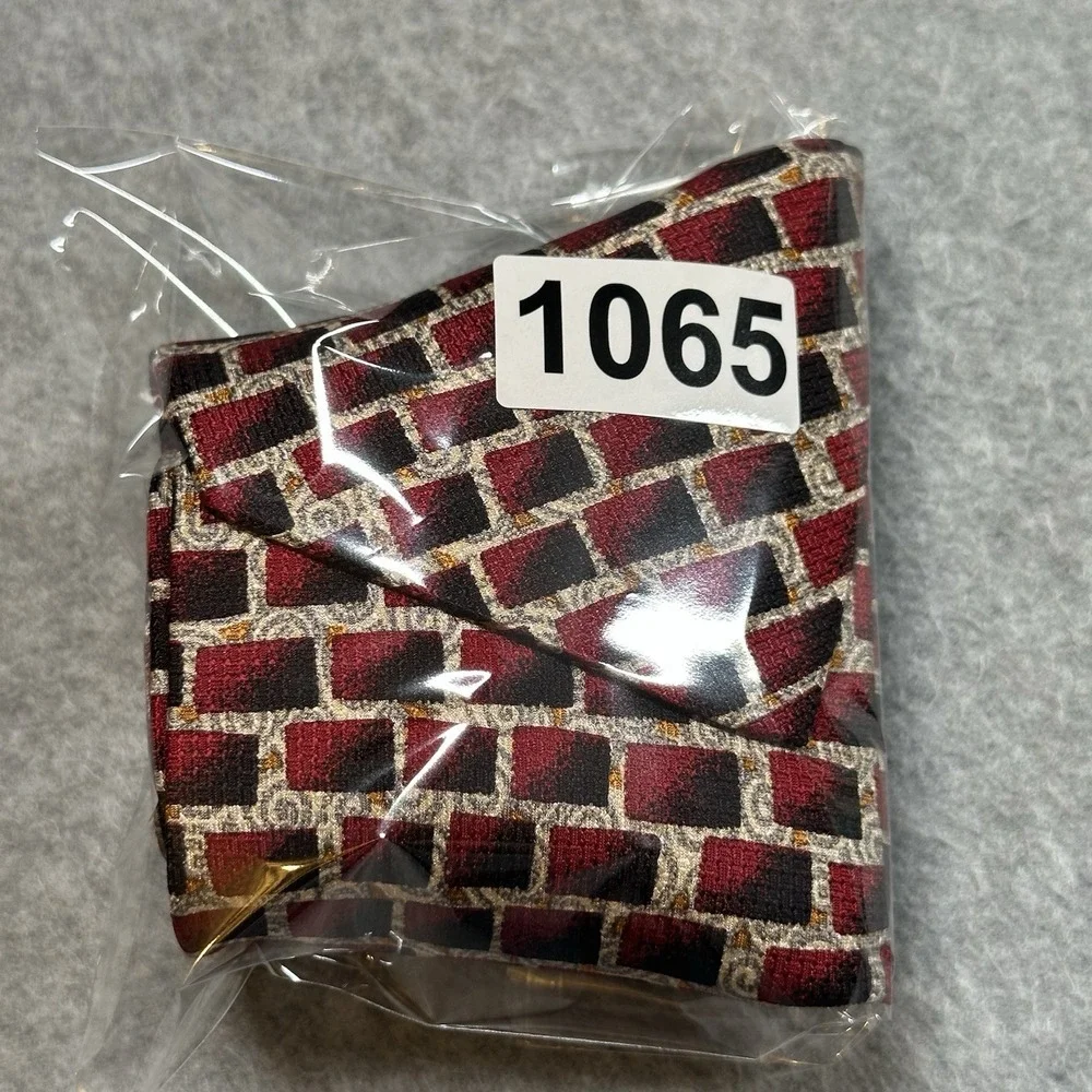 Dilena Italy‎ Silk Tie Red Black Geometric Necktie Made in Italy 60x3.9in